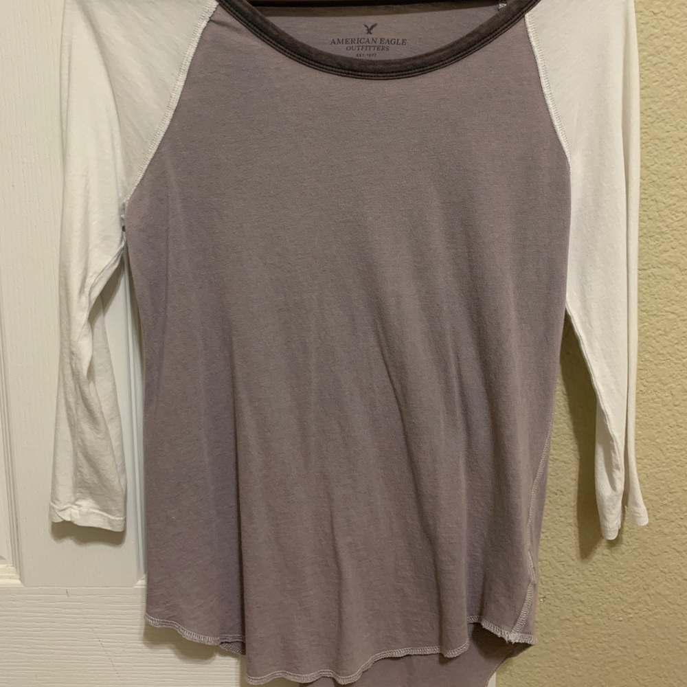 American Eagle Outfitters cute casual top